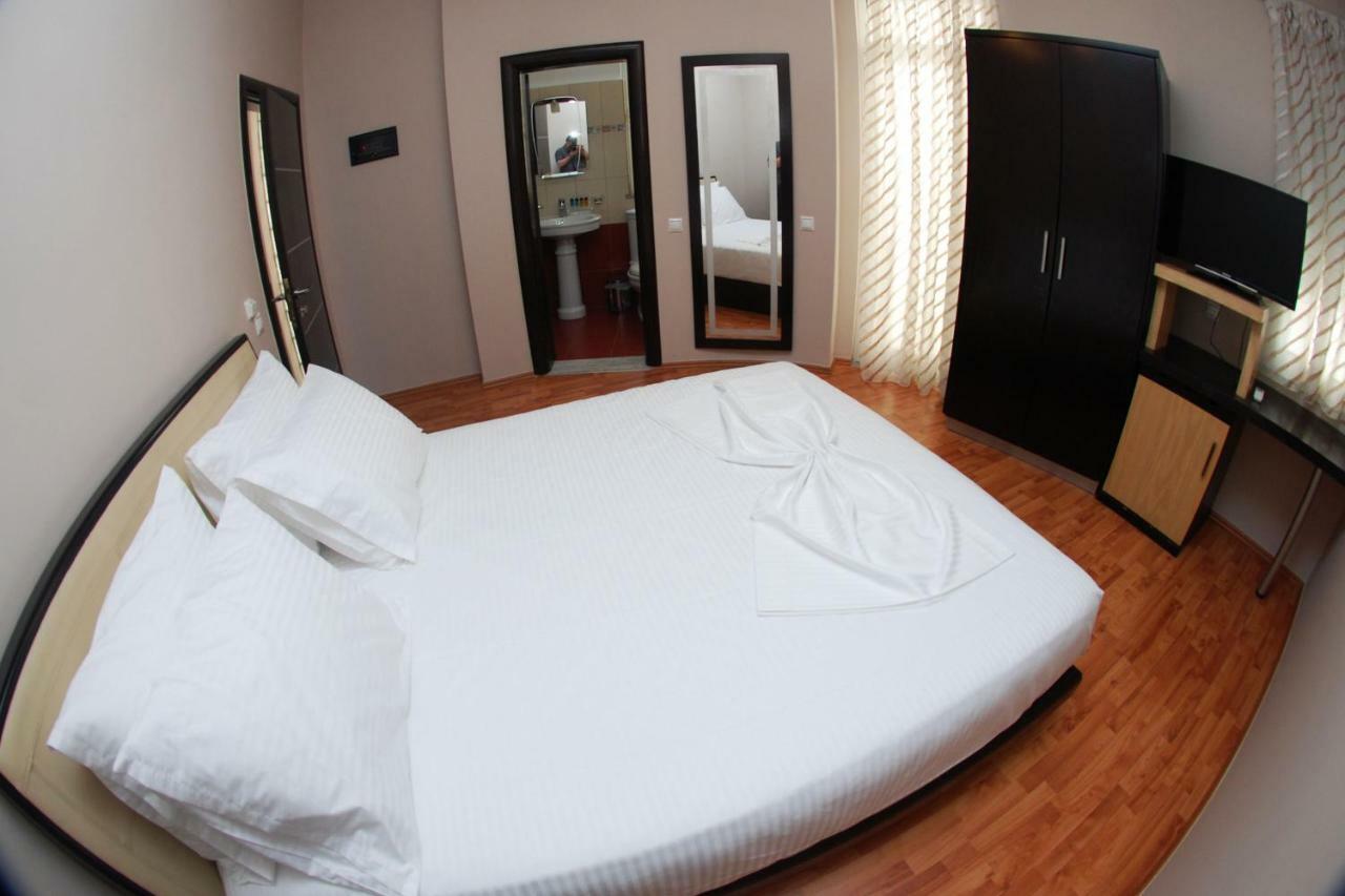 Hotel Ramo Saranda Extérieur photo