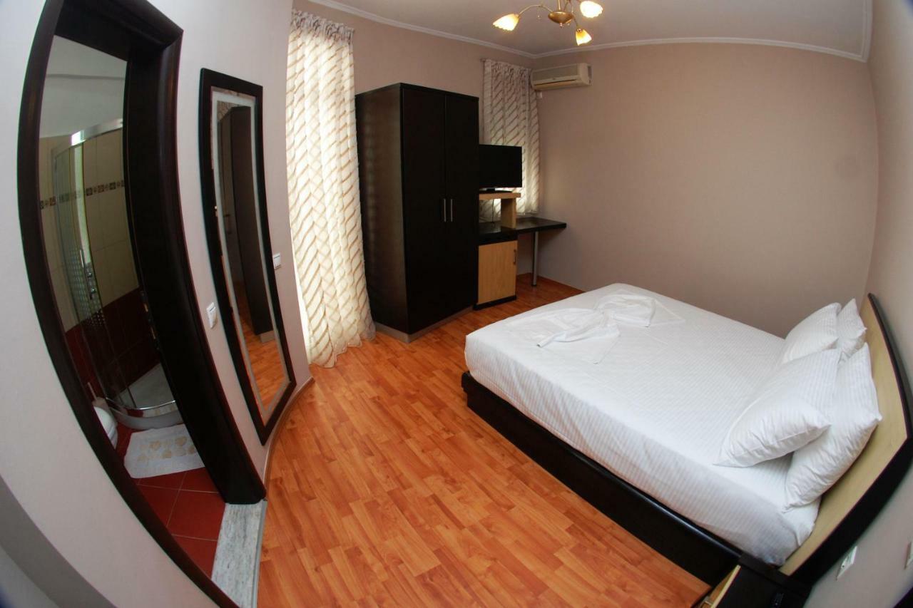 Hotel Ramo Saranda Extérieur photo