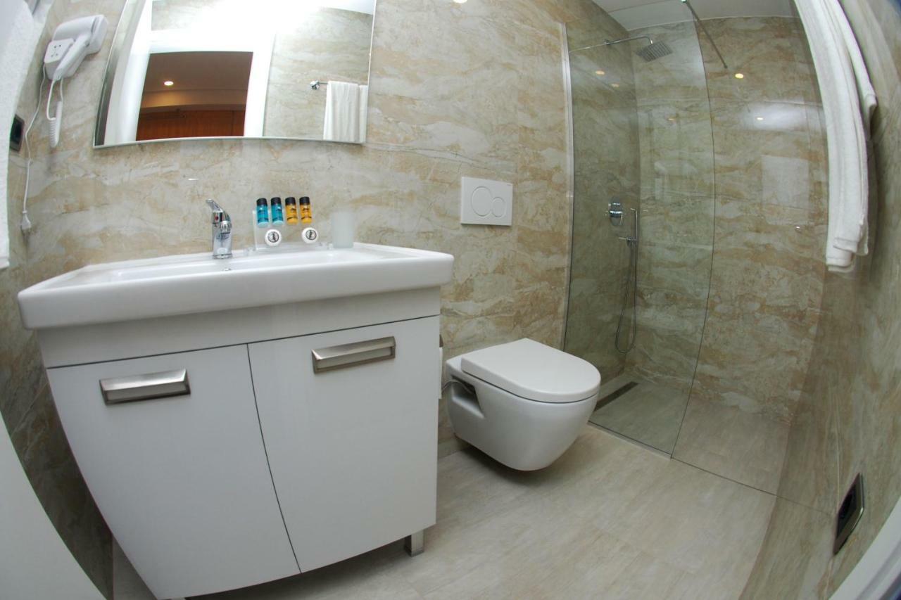 Hotel Ramo Saranda Extérieur photo